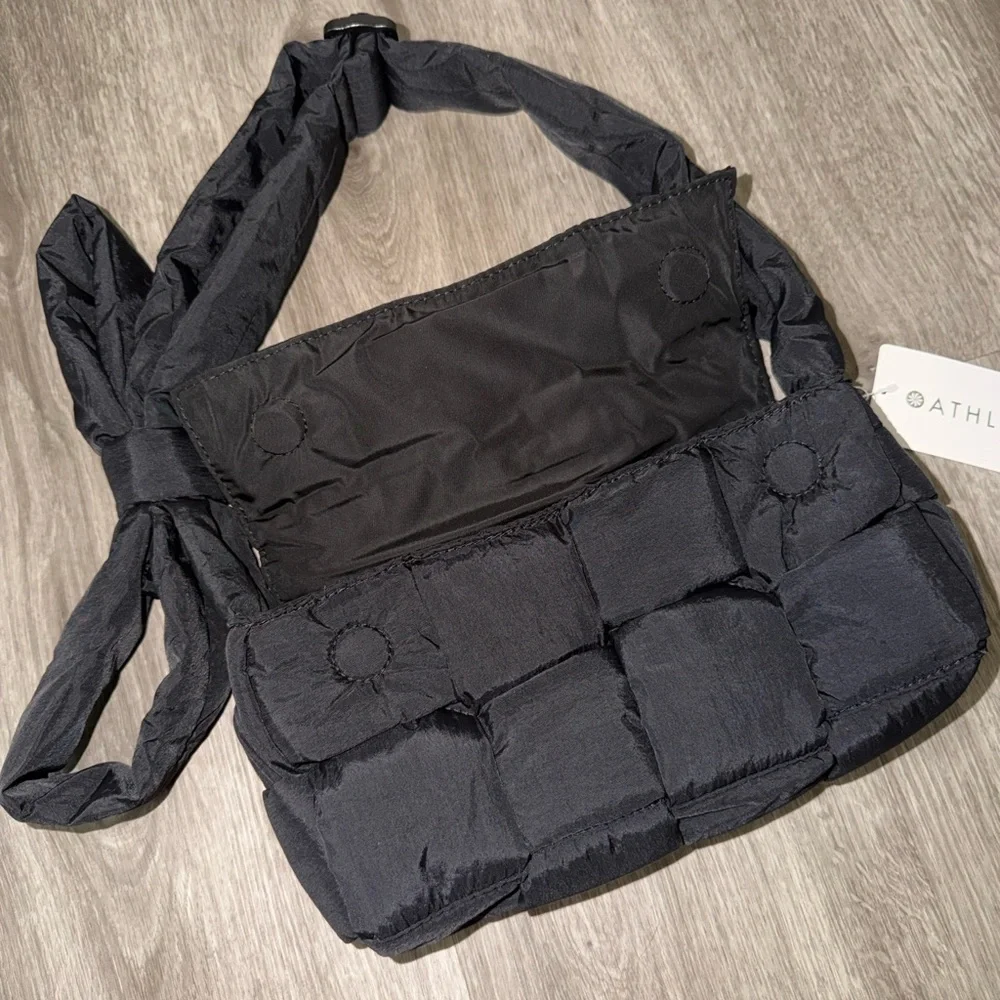 Athleta woven square puff crossbody bag